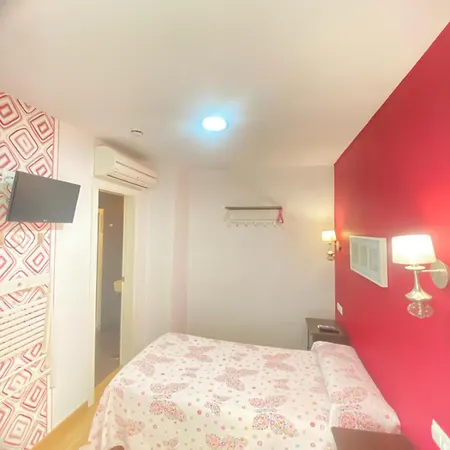 Hostal Fabiola Seville Exterior photo
